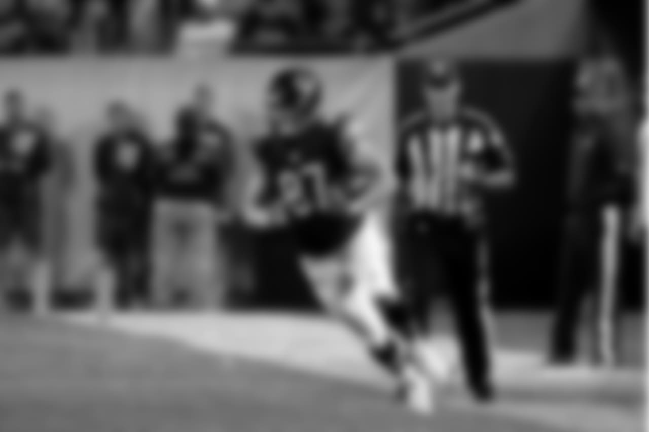 TE Adam Shaheen