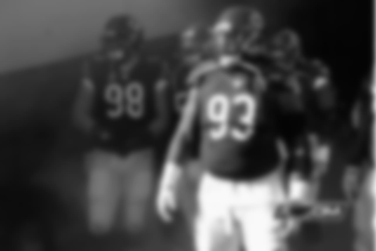DL Mitch Unrein (98) and DL Will Sutton (93).