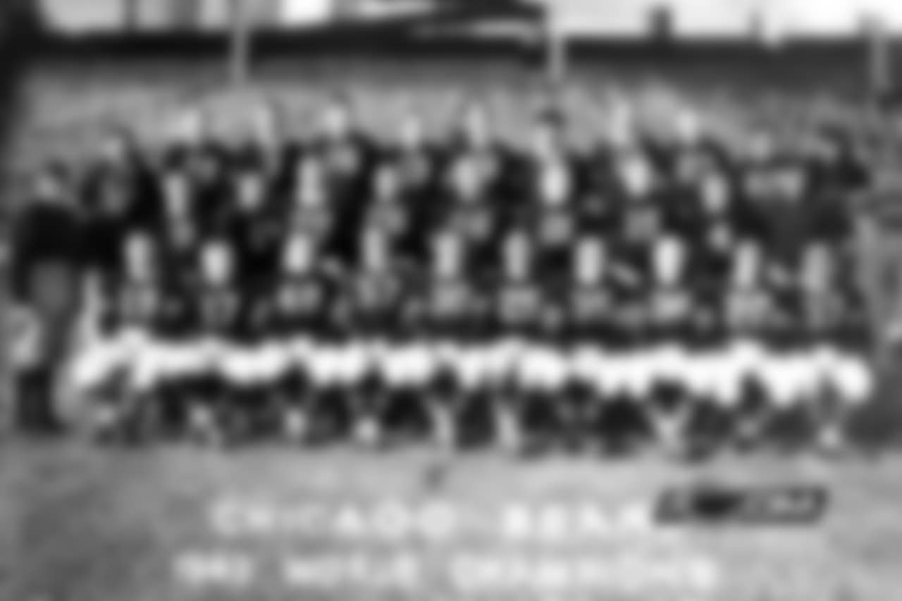 Famiglietti 3. Nagurski 4. Clarke 8. Magnani 12. Benton 13. Snyder 15. Matuza 16. Musso 17. Gudauskas 19. Sigillo 20. Logan 21. Fortmann 23. Berry 25. Nolting 26. Hoptowit 29. McEnulty 30. Wilson 35. Steinkemper 36. Mundee 37. Masters 42. Luckman 46. Babartsky 48. Vodicka 57. McLean 66. Turner 76. Pool 82. Ippolito Hunk Anderson - Co-Head Coach, Luke Johnsos - Co-Head Coach