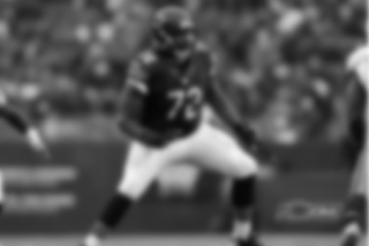OL Charles Leno Jr.
