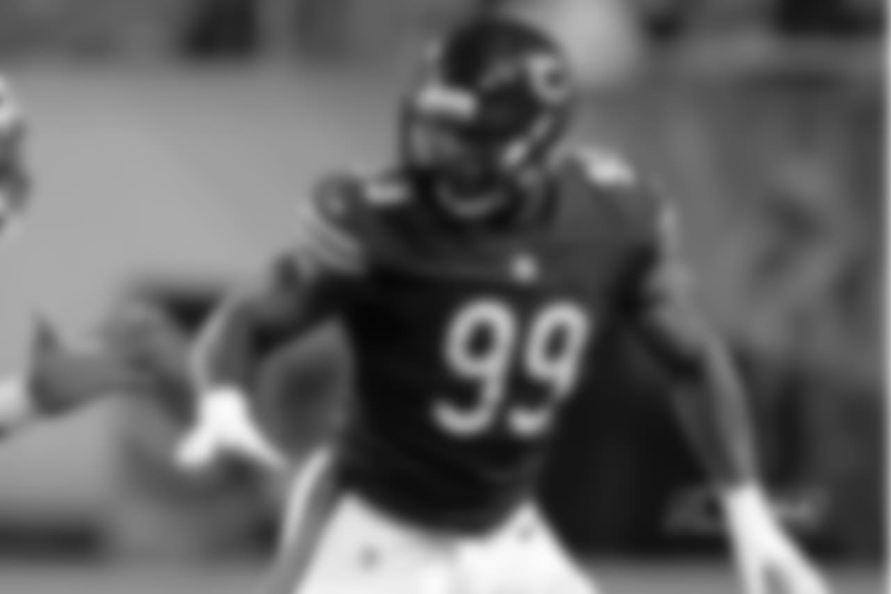 LB Lamarr Houston (INJURED RESERVE)