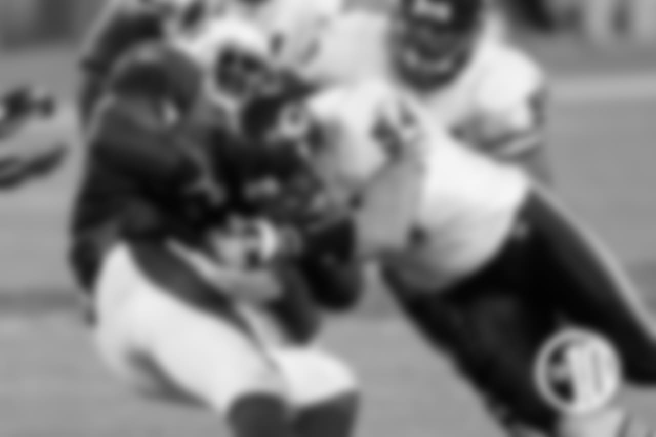 Urlacher willed the Bears to a thrilling 24-23 comeback win over the Cardinals Oct. 16, 2006 in Arizona, recording a career-high 25 tackles and forcing a key fumble that Charles Tillman returned for a touchdown.