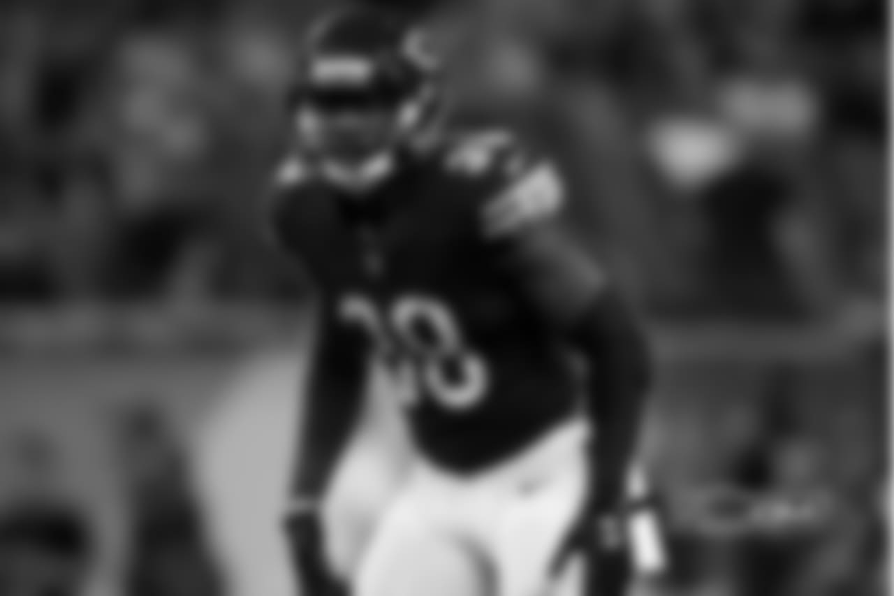 DB Adrian Amos