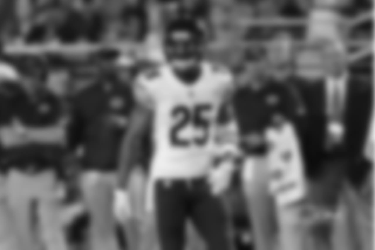 DB Marcus Cooper