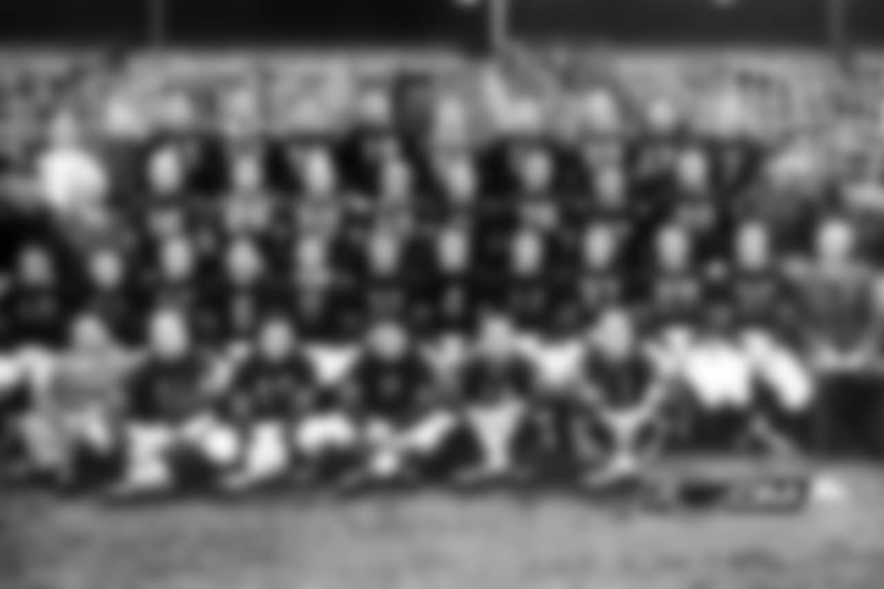 Famiglietti 3. Fordham 4. Mooney 6. Ronzani 7. Sprinkle 8. Gallarneau 14. Zorich 15. Masterson 16. Mucha 17. Gudauskas 19. Perkins 20. Mundee 21. Drulis 23. Berry 25. Hunt 26. Hoptowit 29. Burgeis 30. Wilson 32. Grygo 33. McAfee 36. Morton 37. Jones 37. Mitchell 42. Luckman 44. Margarita 46. Babartsky 48. Vodicka 51. Kavanaugh 66. Schiechl 99. Daniell Hunk Anderson - Co-Head Coach, Luke Johnsos - Co-Head Coach