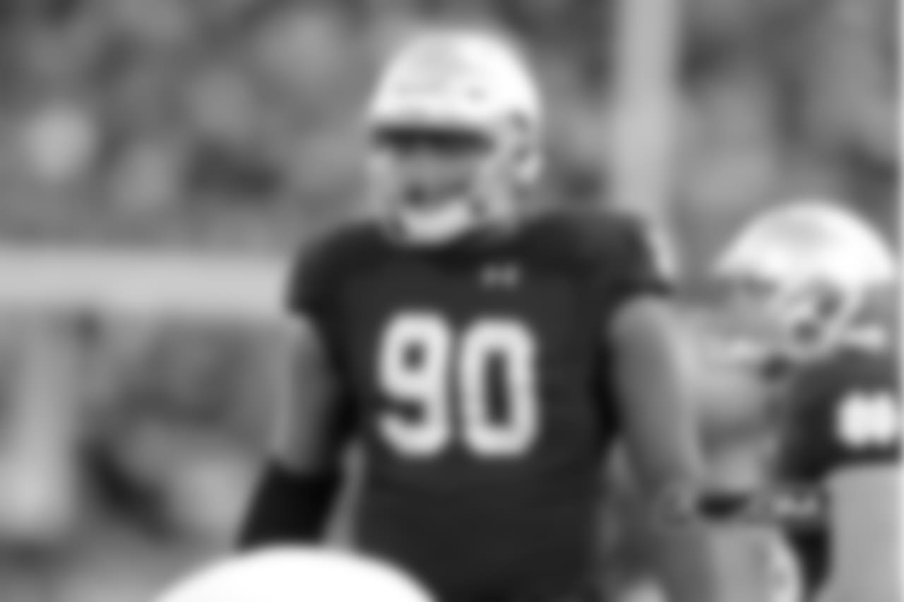 90 Isaac Rochell, DE, 6-4, 290 lbs, Notre Dame, IND