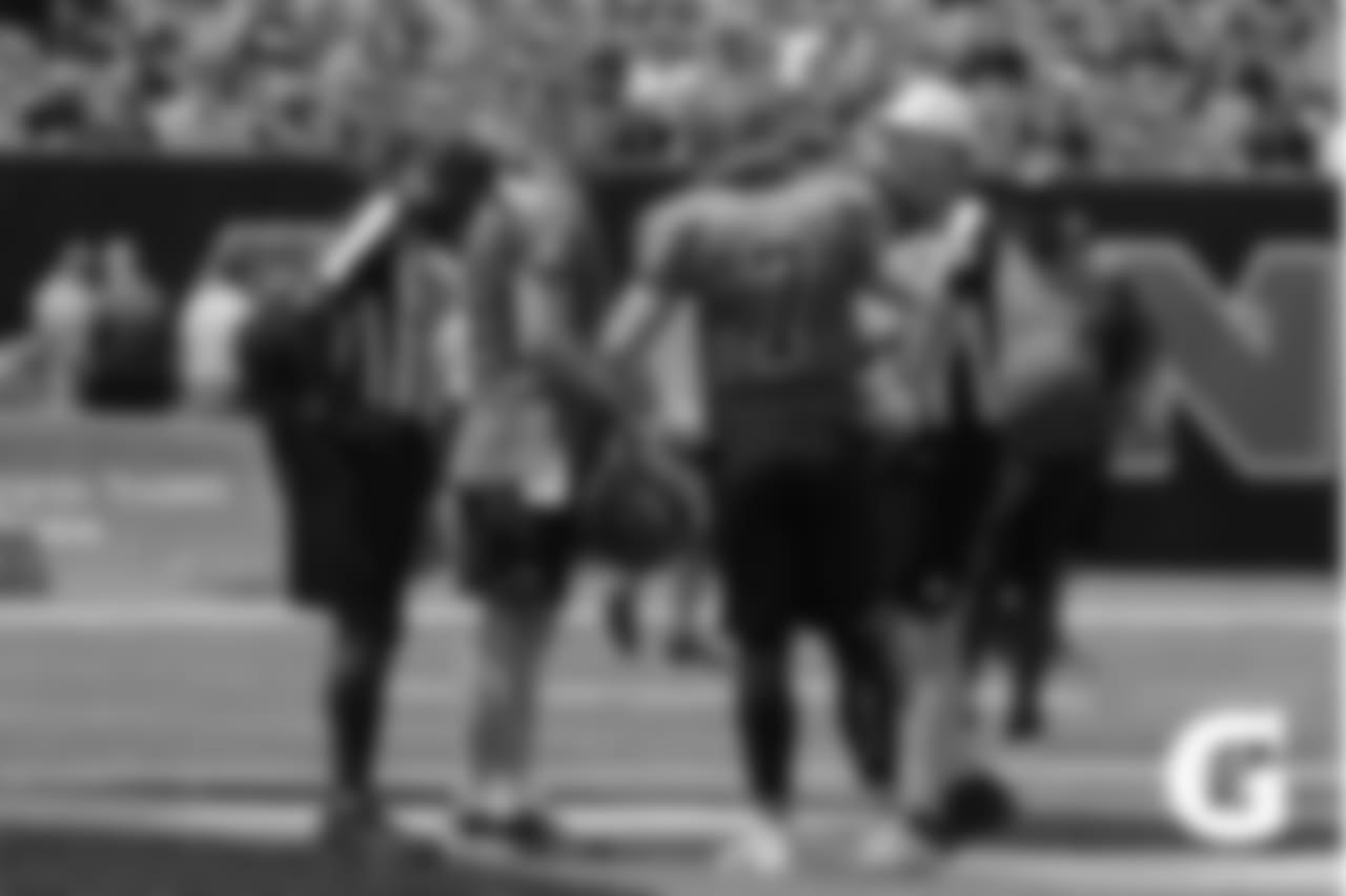 Gatorade-180804-Training_Camp_Family_Dey-Dalton_Barkley_Refs_Coin_Toss