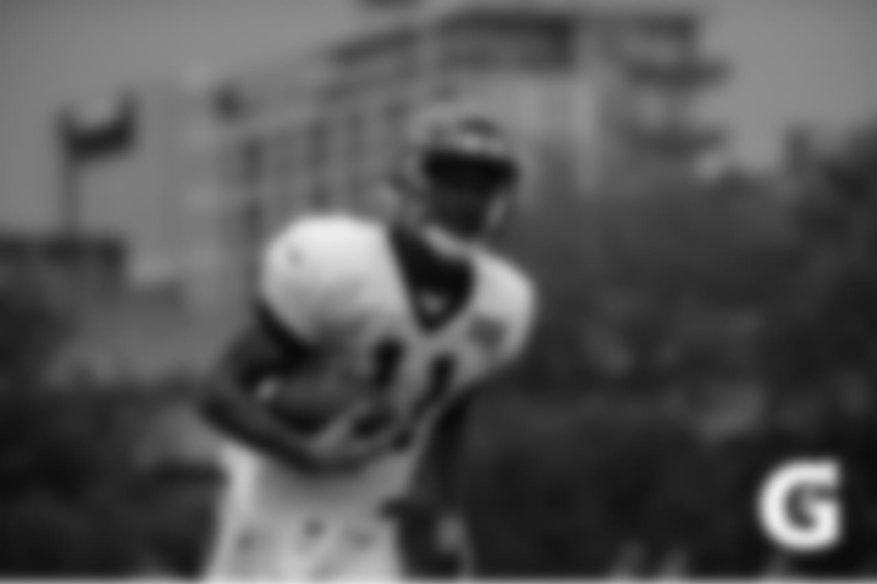 GATORADE-180806-Training_Camp-Catch_RossK