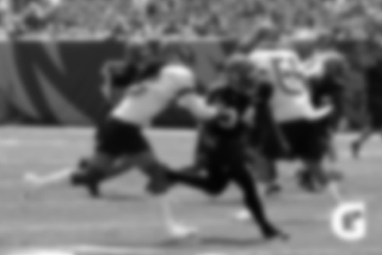 Gatorade-180804-Training_Camp_Family_Dey-Kirkpatrick_Flowers