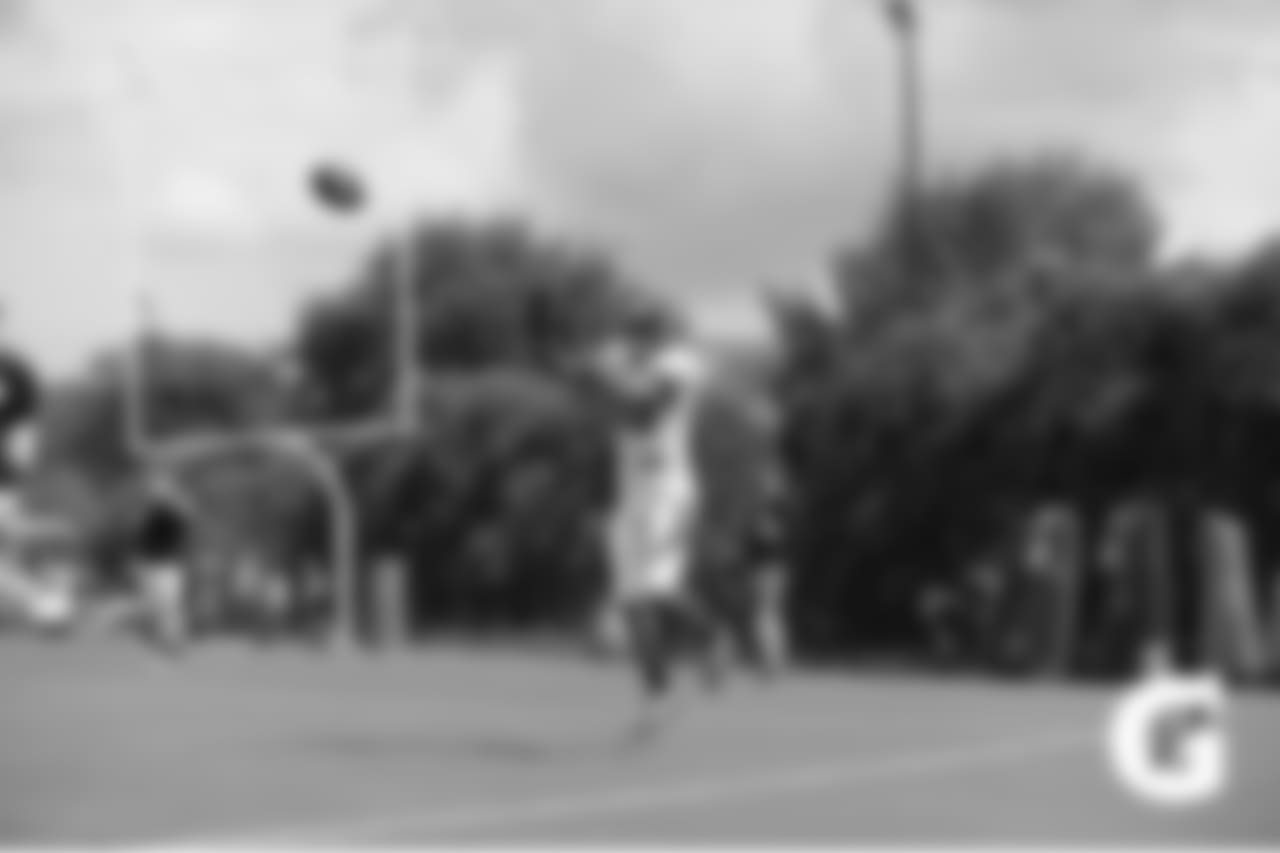 GATORADE-180806-Training_Camp-Malone_Endzone_Catch