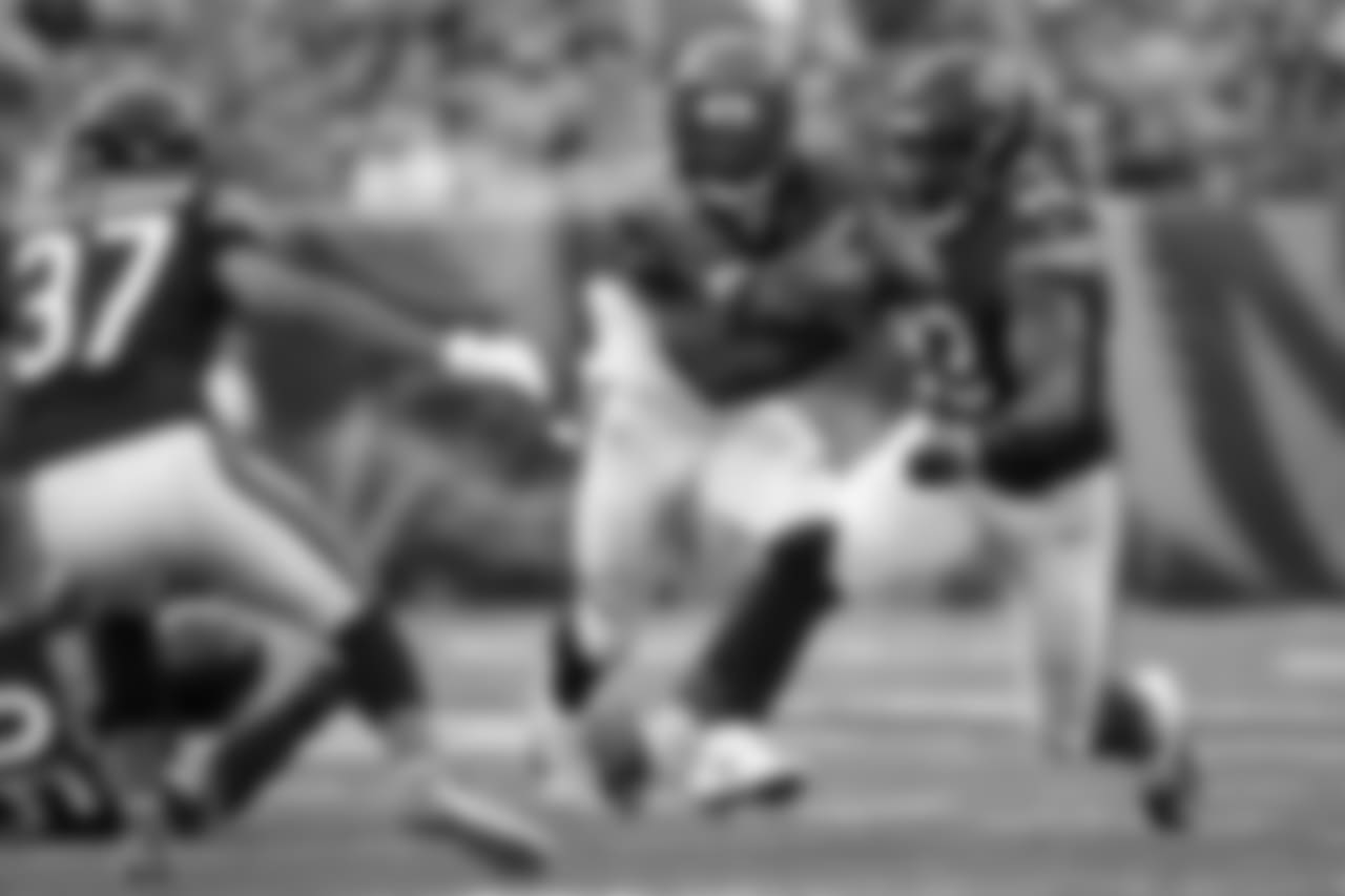 Cincinnati Bengals running back Giovani Bernard runs the ball in the first half of an NFL preseason football game against the Chicago Bears, Thursday, Aug. 9, 2018, in Cincinnati. (AP Photo/Frank Victores)