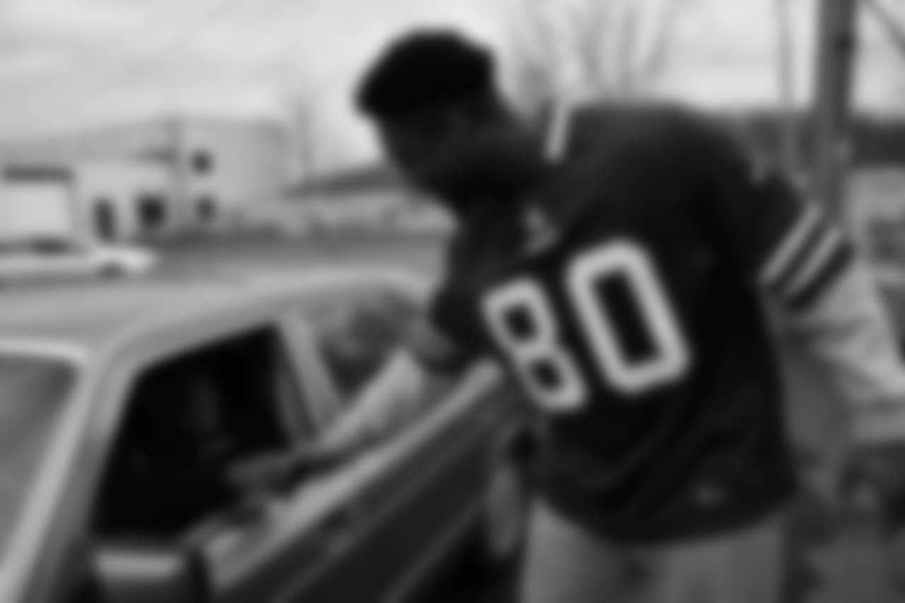 Jason Croom (80) at Bills Thanksgiving Blitz
