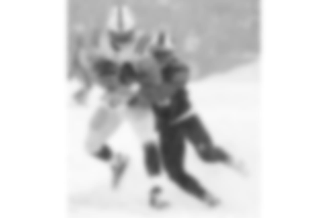 Matt Milano #58, LB