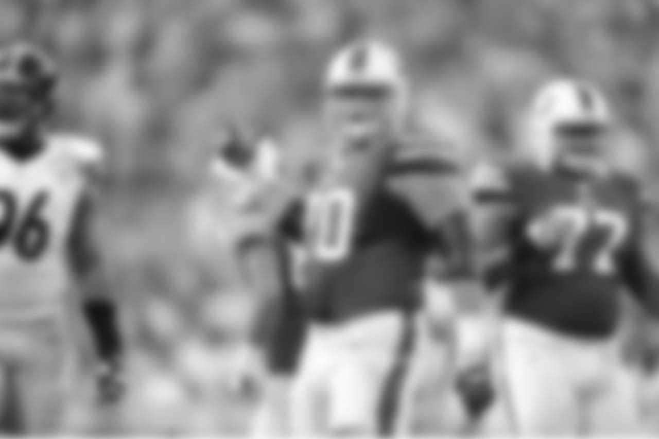 Center Eric Wood (No. 70) - 2012