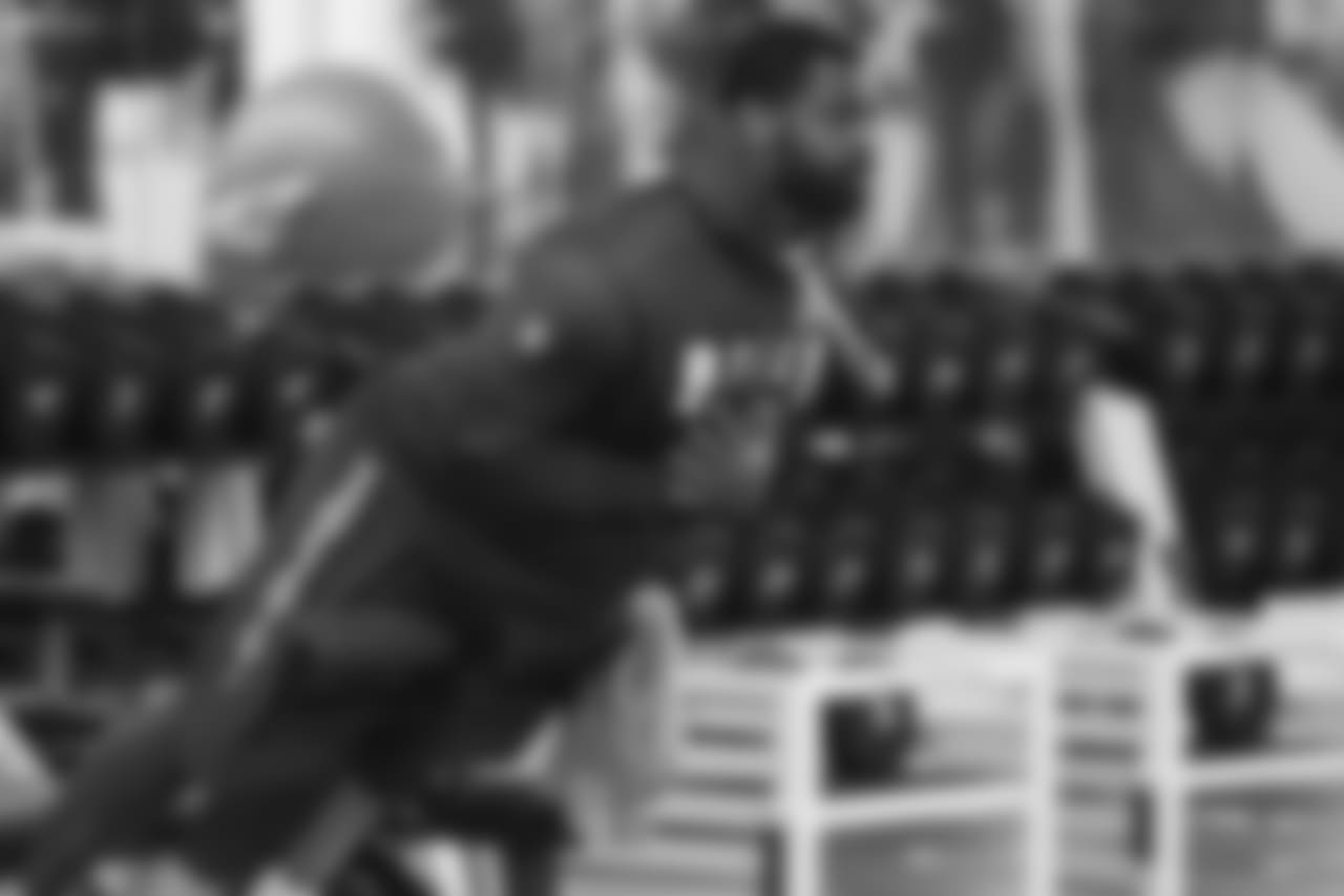 DT Marquavius Lewis