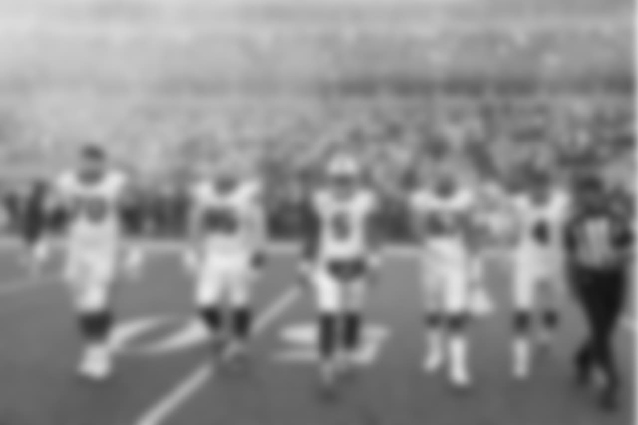 Center Eric Wood (No. 70) - 2017