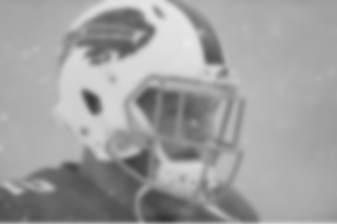 Patrick DiMarco #42, FB