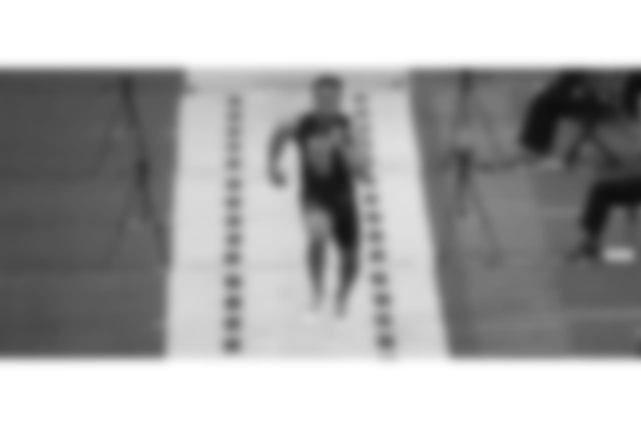 Measured at 6-0, 223 pounds. Had an arm length of 32 inches and a hand span of 9 3/8 inches. Ran a 4.67 40-yard dash, recorded a 35-inch vertical leap.