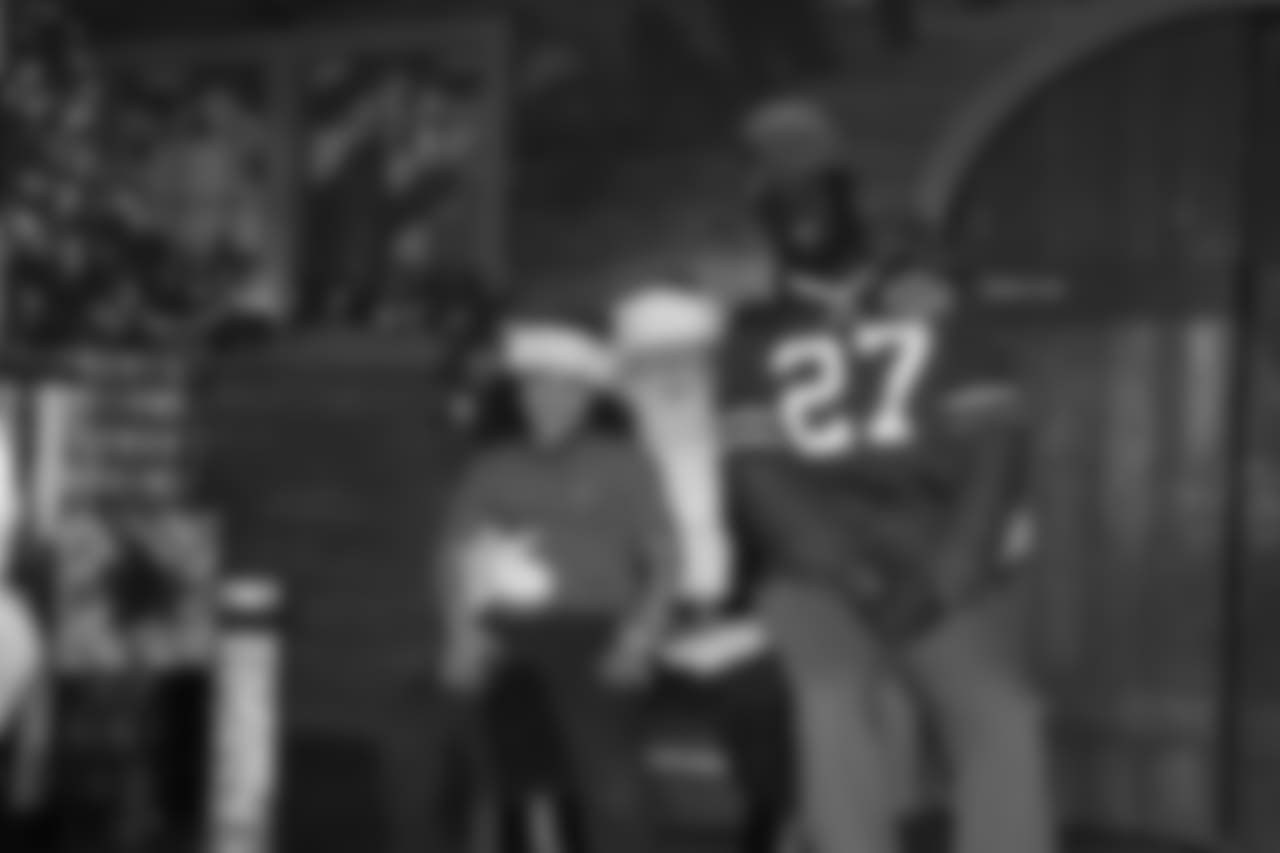CB Tre’Davious White (27)