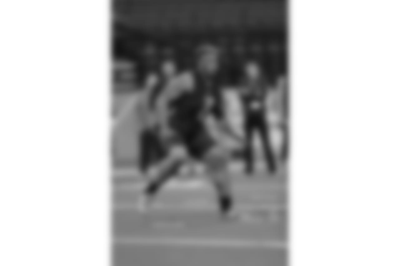 Measured at 6-4, 314 pounds. Had an arm length of 35 inch and a hand span of 9 7/8 inches. Ran a 5.11 40-yard dash, recorded a 26-inch vertical leap and ran a 4.78 20-yard shuttle.