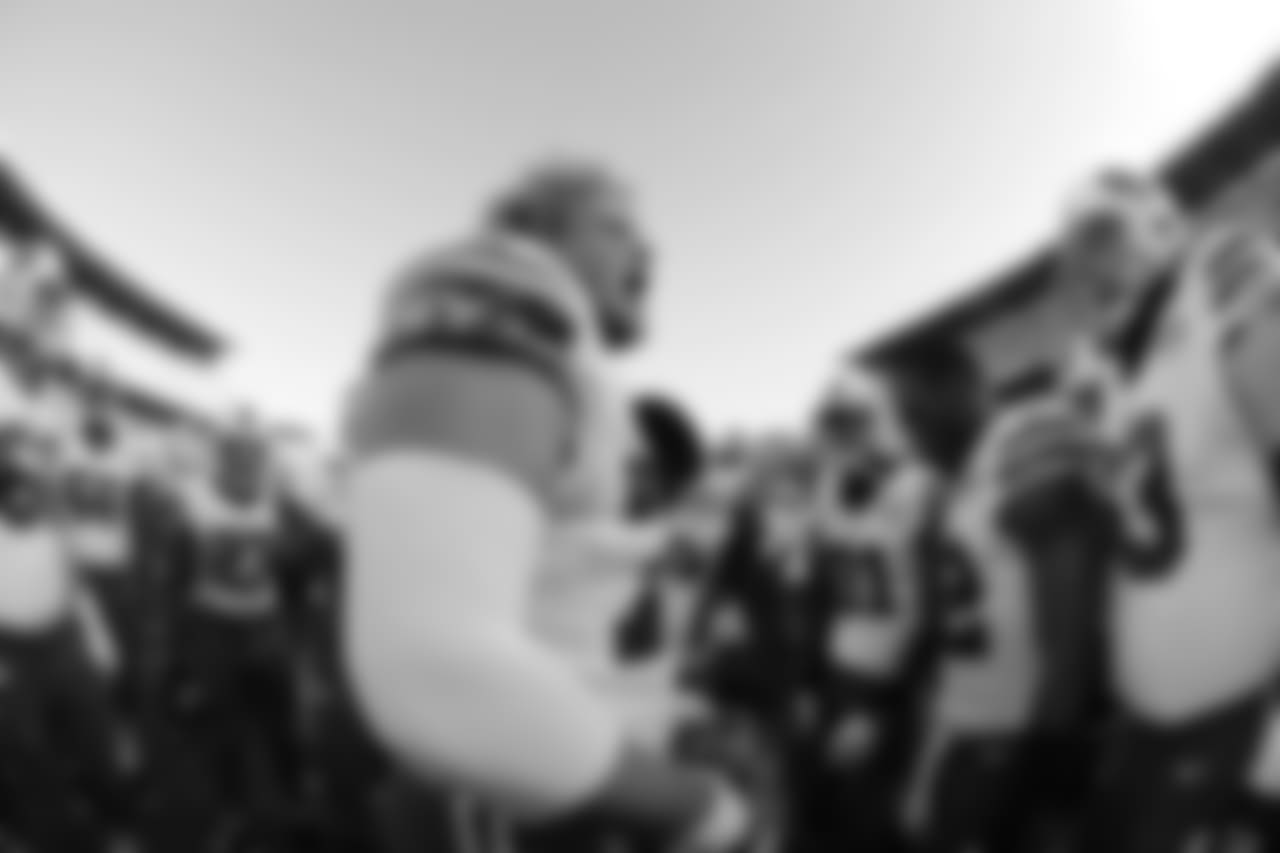 Center Eric Wood (No. 70) - 2014