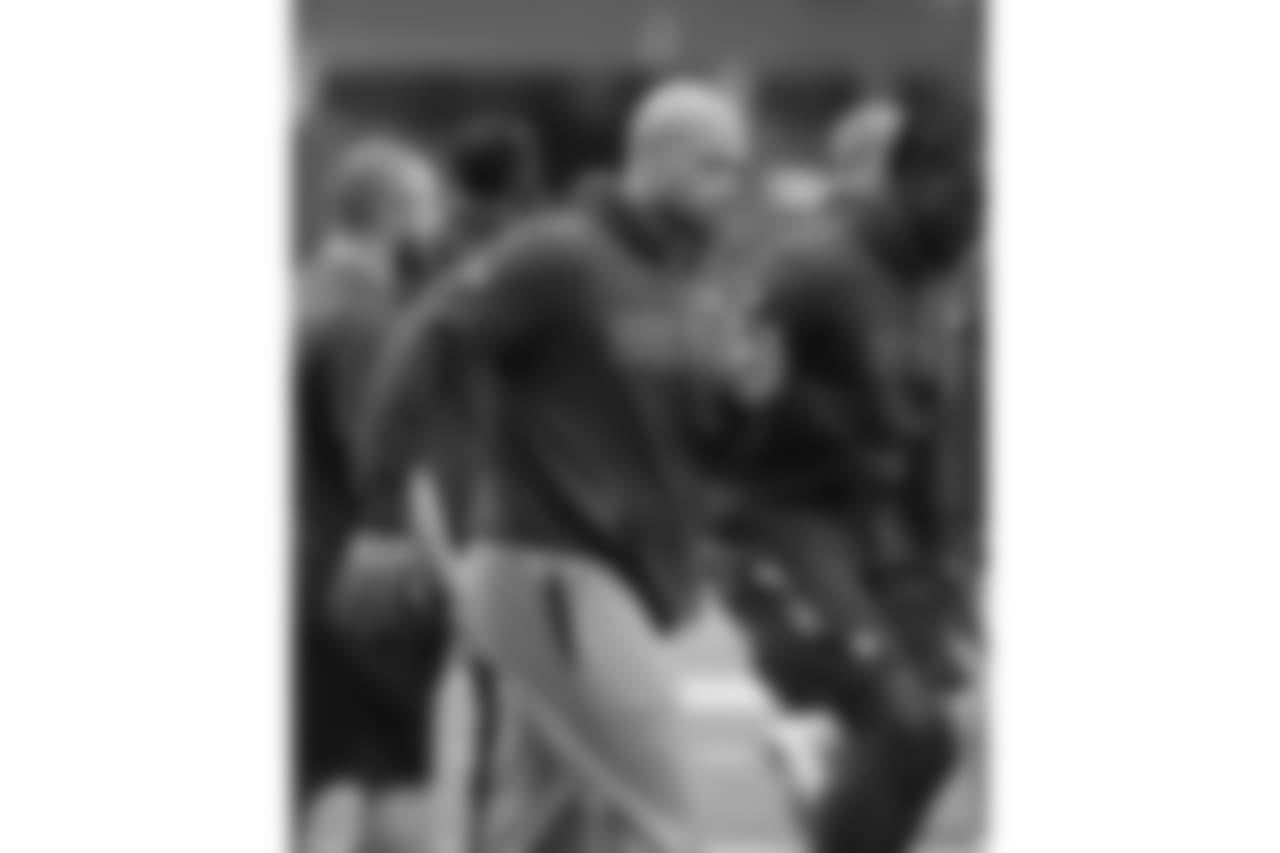 LB Lorenzo Alexander