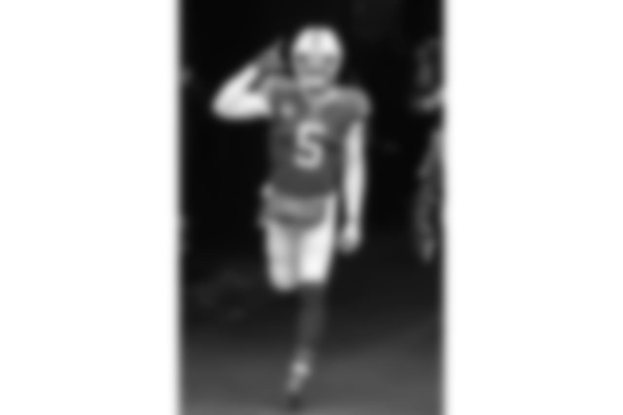 Tyrod Taylor #5, QB