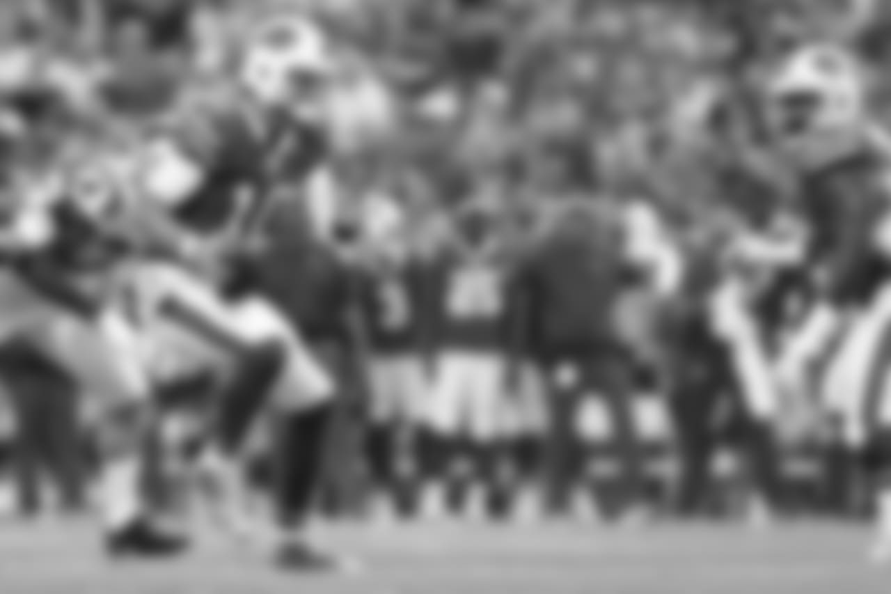 Buffalo Bills quarterback AJ McCarron (10) - Buffalo Bills vs Carolina Panthers at New Era Field.
Photo by Kevin Hoffman
August 9, 2018