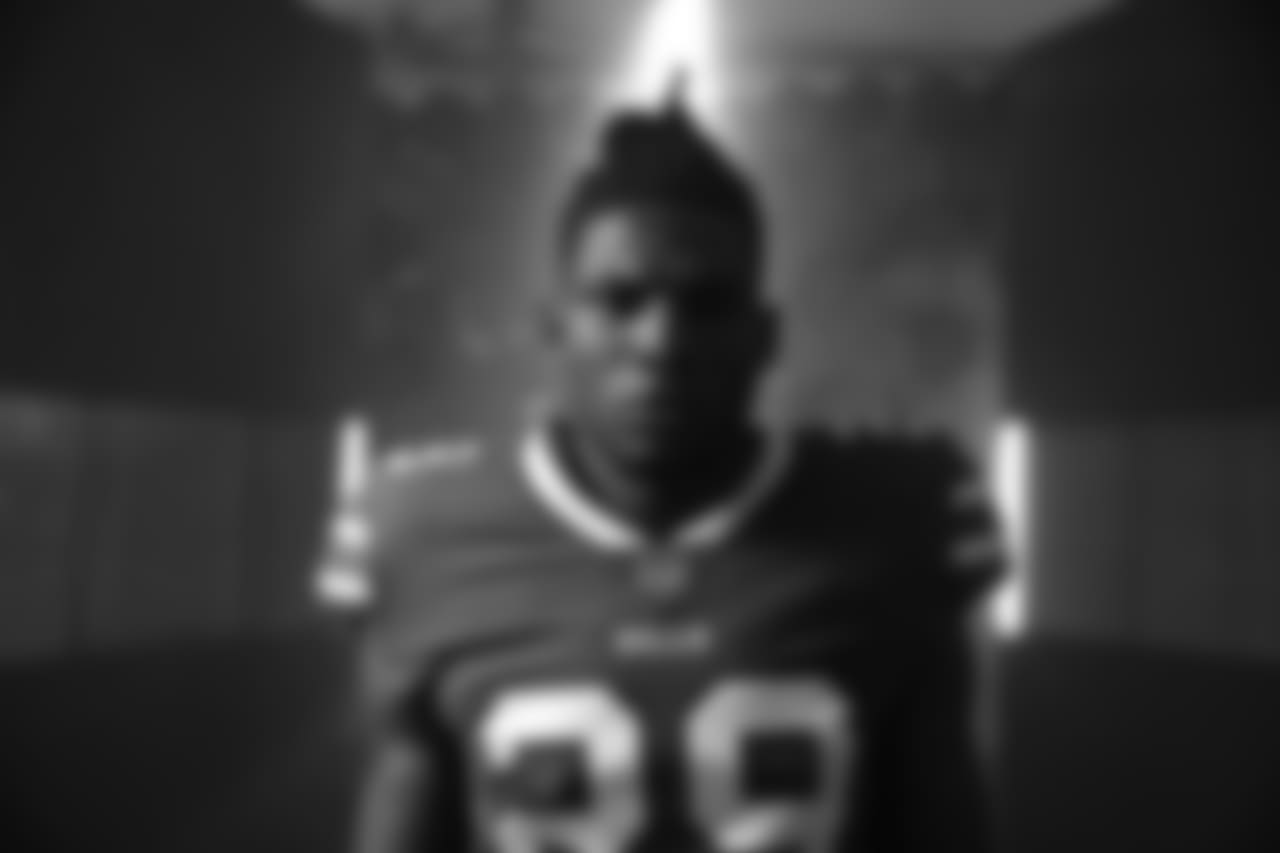 S Siran Neal (29)