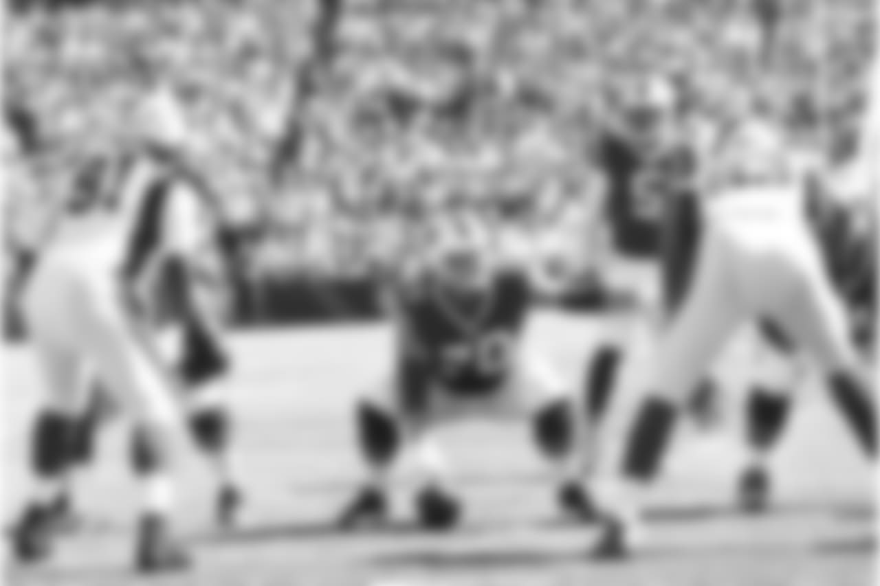 Center Eric Wood (No. 70) - 2016