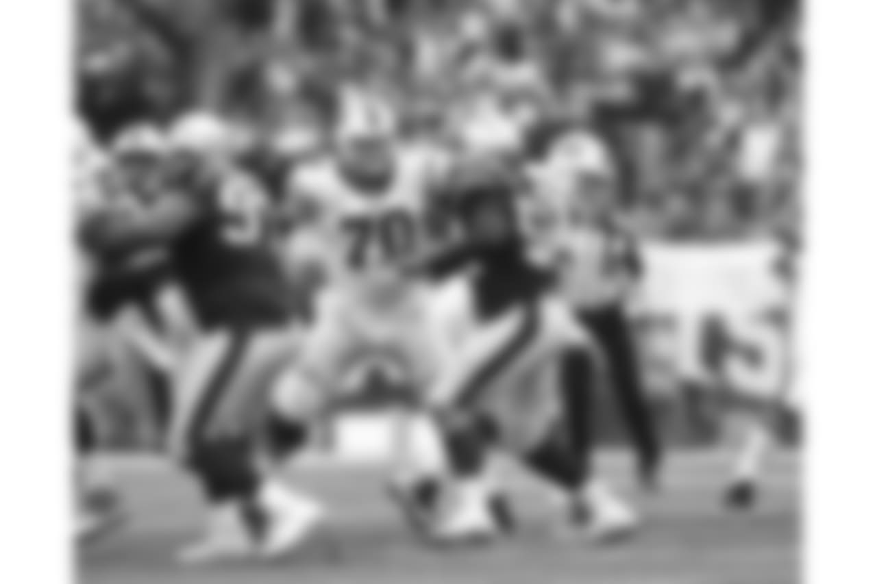 Center Eric Wood (No. 70) - 2016