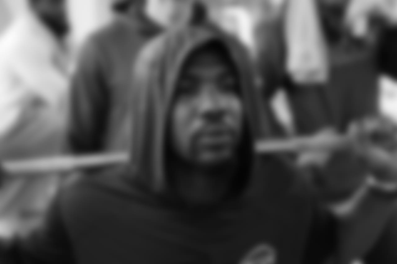 DE Jerry Hughes