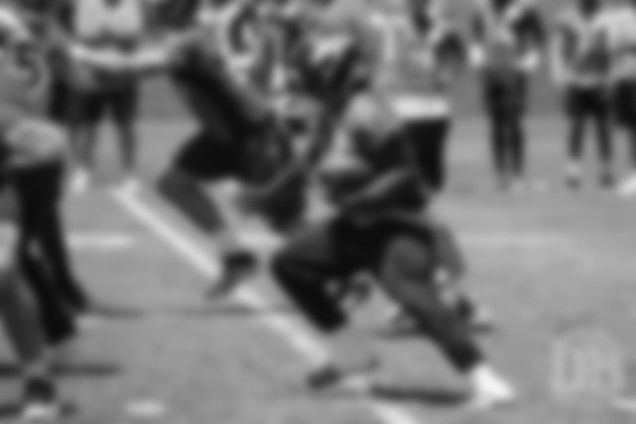 running back De'Angelo Henderson Sr. (33) during practice at the eighth day of OTAs on June 5, 2018.