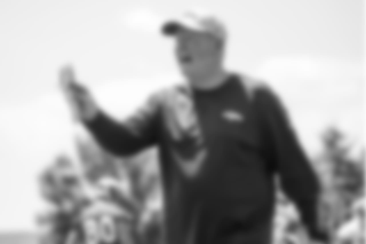 Offensive Coordinator Bill Musgrave during practice at the eighth day of OTAs on June 5, 2018.