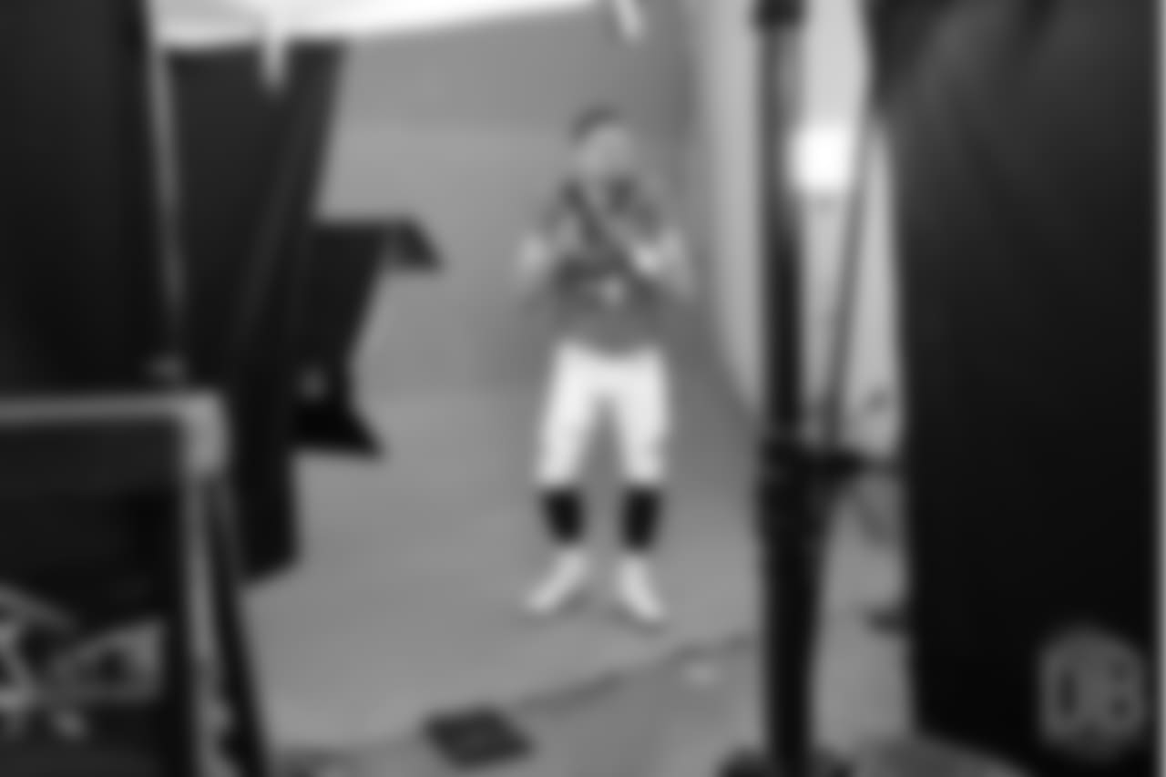 Quarterback Case Keenum (4) poses for photos during the media sessions with network photographers and videographers on June 12, 2018.