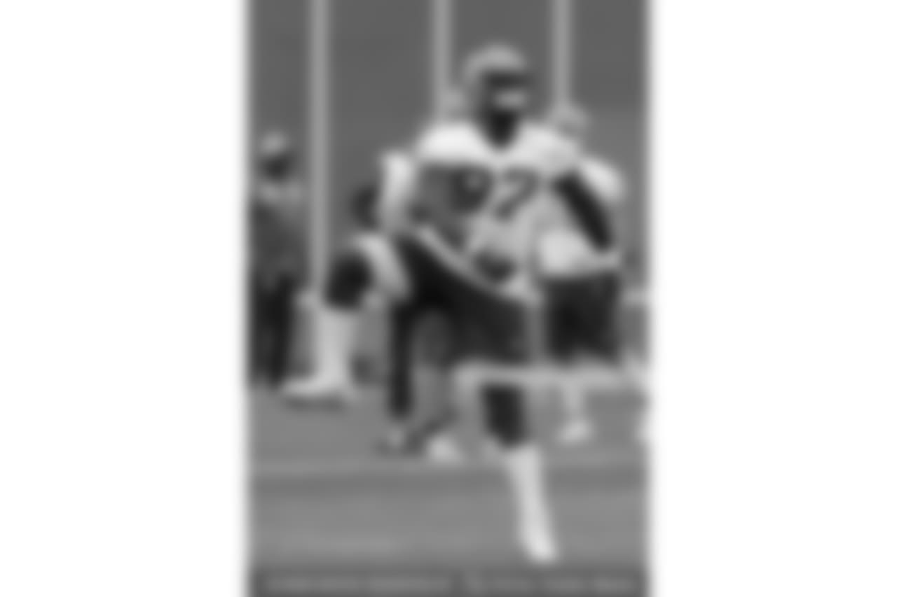 Cleveland Browns defensive tackle Jeremy Faulk runs a drill during practice at the NFL football team's training camp facility, Tuesday, June 12, 2018, in Berea, Ohio. (AP Photo/Tony Dejak)