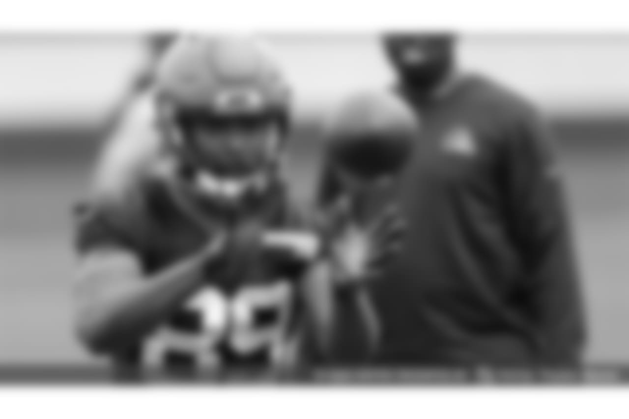 Cleveland Browns wide receiver Evan Berry catches a pass during practice at the NFL football team's training camp facility, Tuesday, June 12, 2018, in Berea, Ohio. (AP Photo/Tony Dejak)