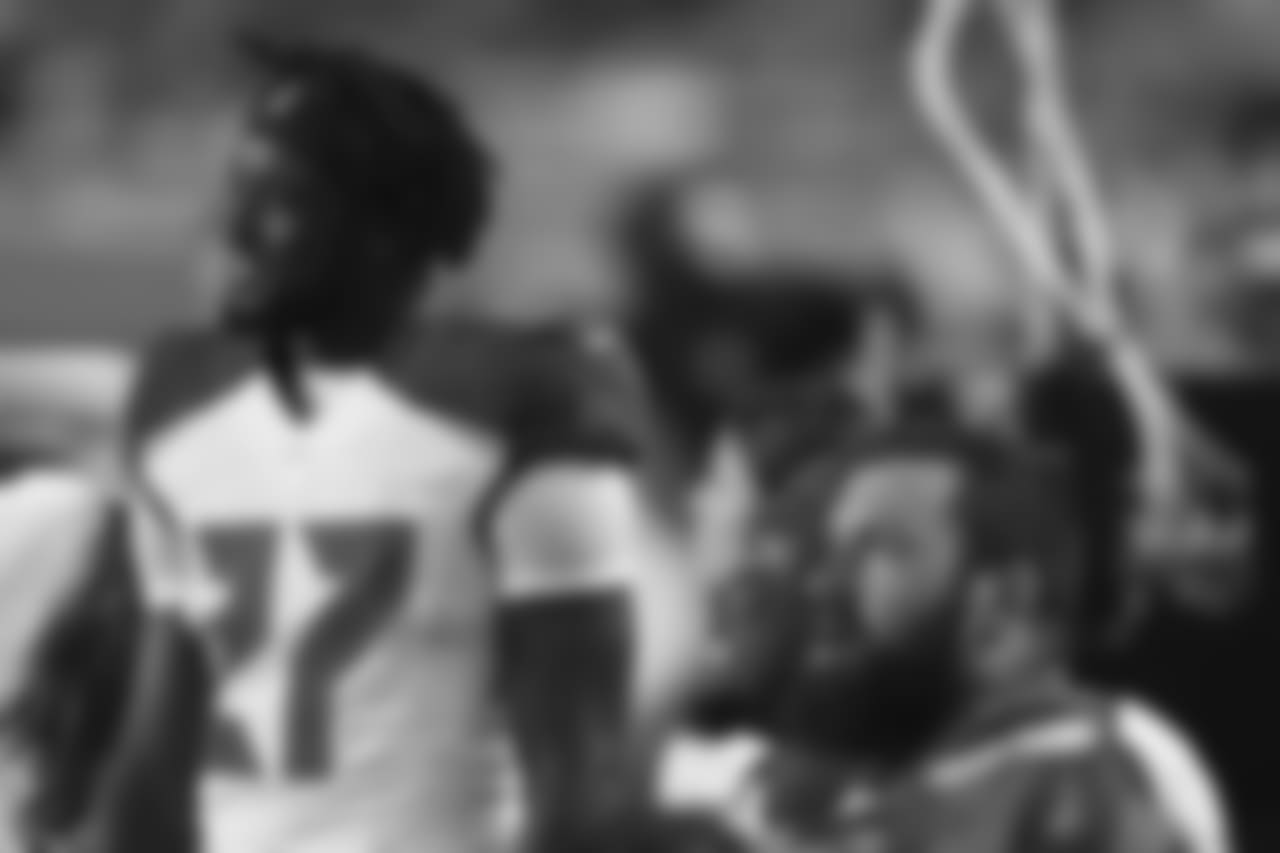 RB Ronald Jones #27