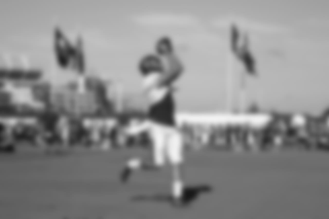 Wide Receiver Justin Watson #17