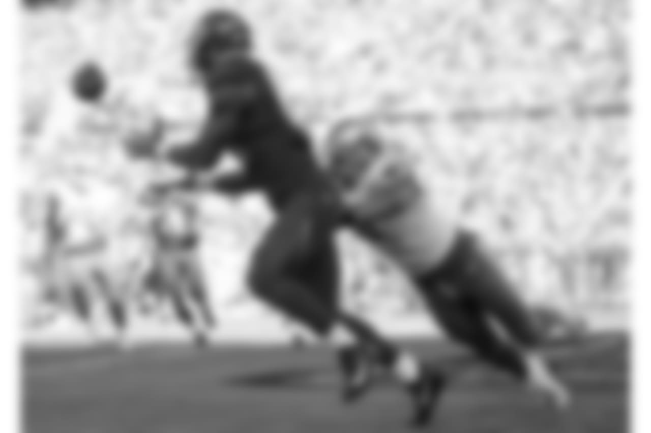 TE O.J. Howard