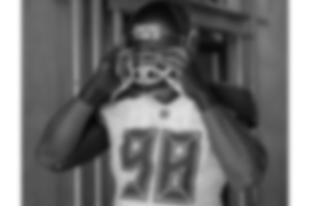 DT Clinton McDonald