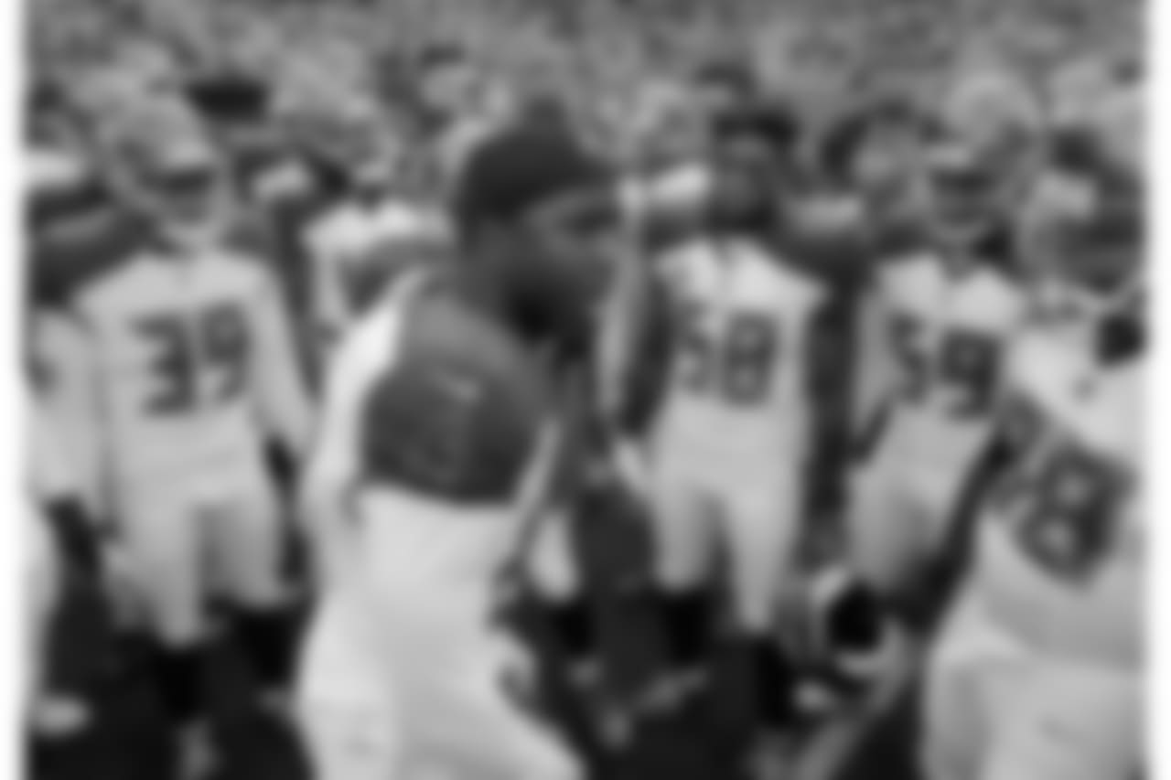 S Isaiah Johnson, LB Lavonte David, LB Kwon Alexander, LB Devante Bond and DT Clinton McDonald