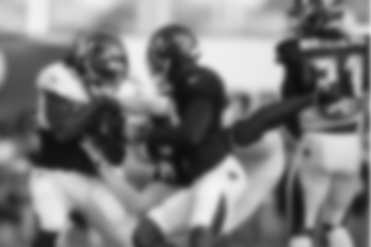 Running Back Dare Ogunbowale #44