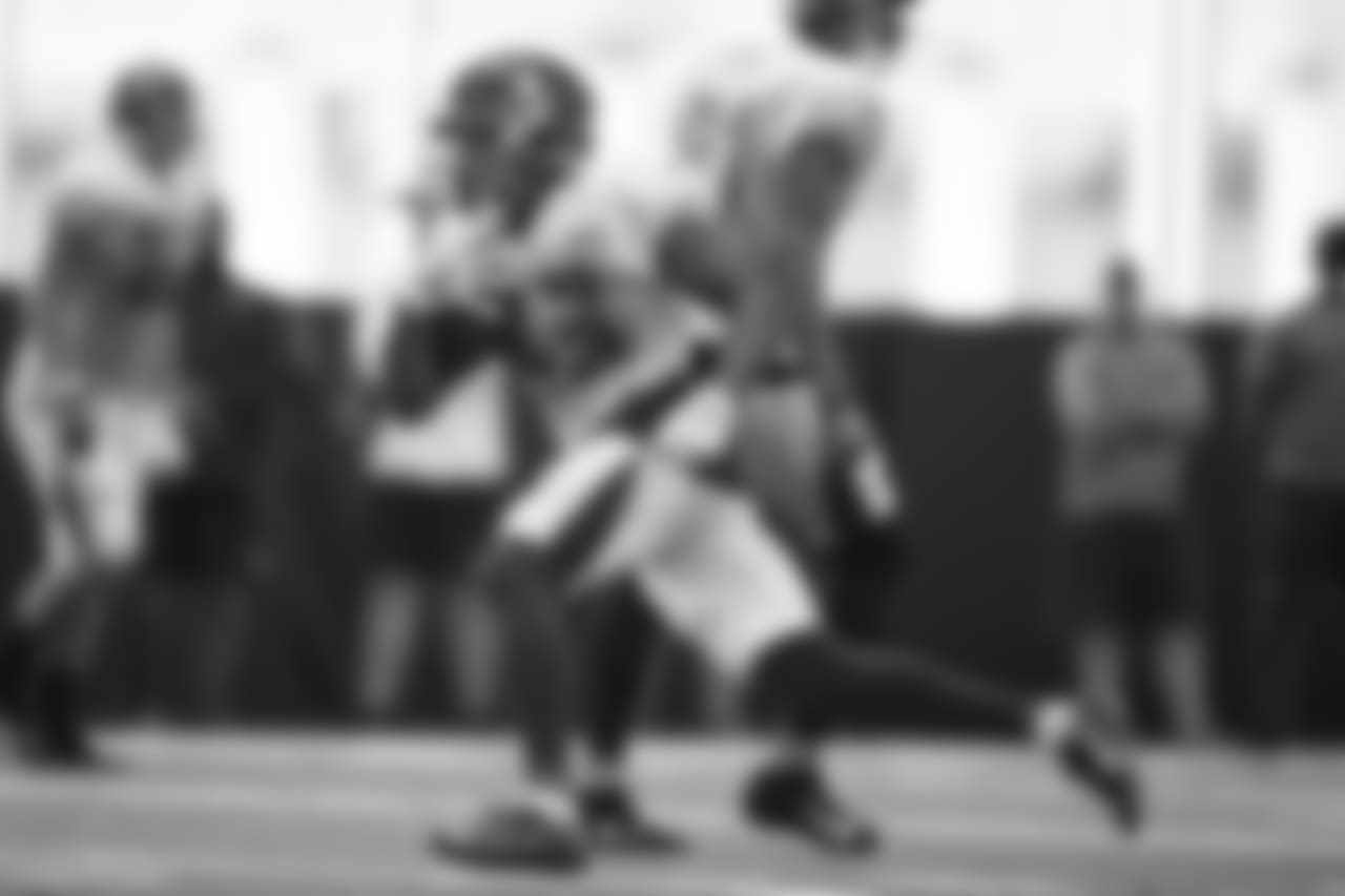 Wide Receiver Sergio Bailey II #83