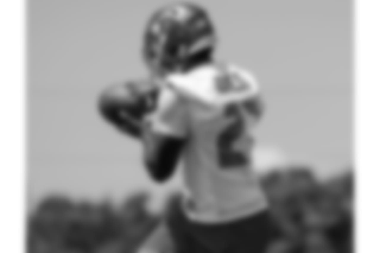 TAMPA, FLORIDA - JUNE 7, 2018: Running Back Ronald Jones II #27 of the Tampa Bay Buccaneers during OTA practice at One Buccaneer Place. (Photo by Mike Carlson/Tampa Bay Buccaneers)