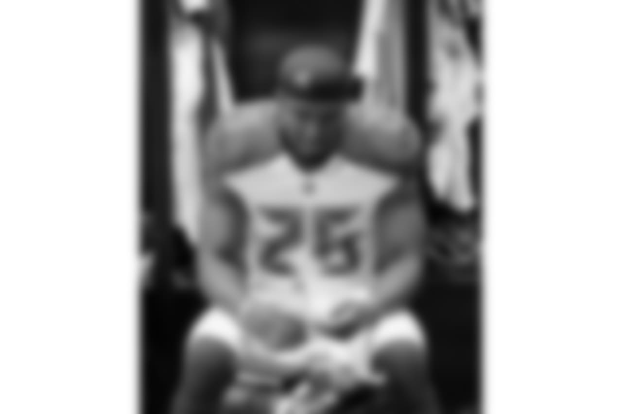 RB Peyton Barber