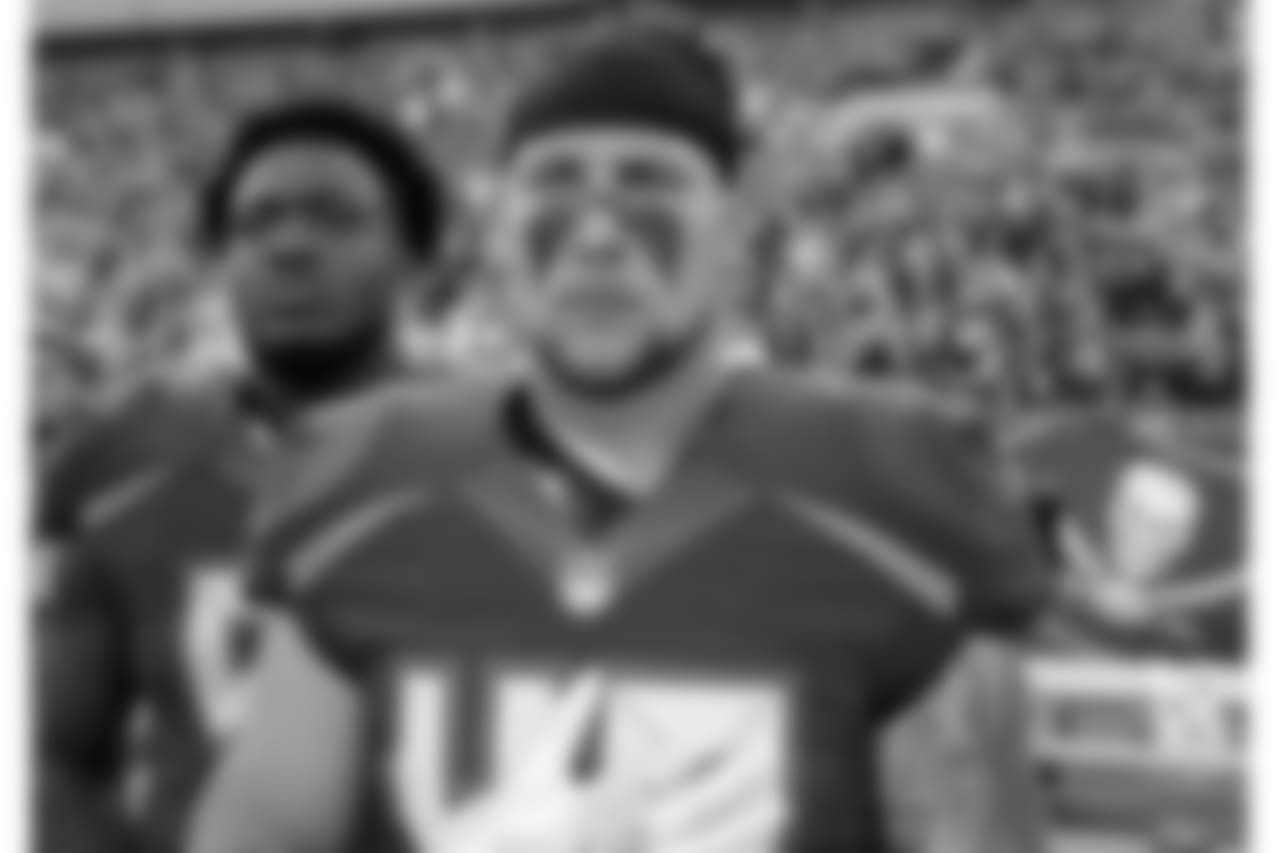 LB Kendell Beckwith and LB Riley Bullough