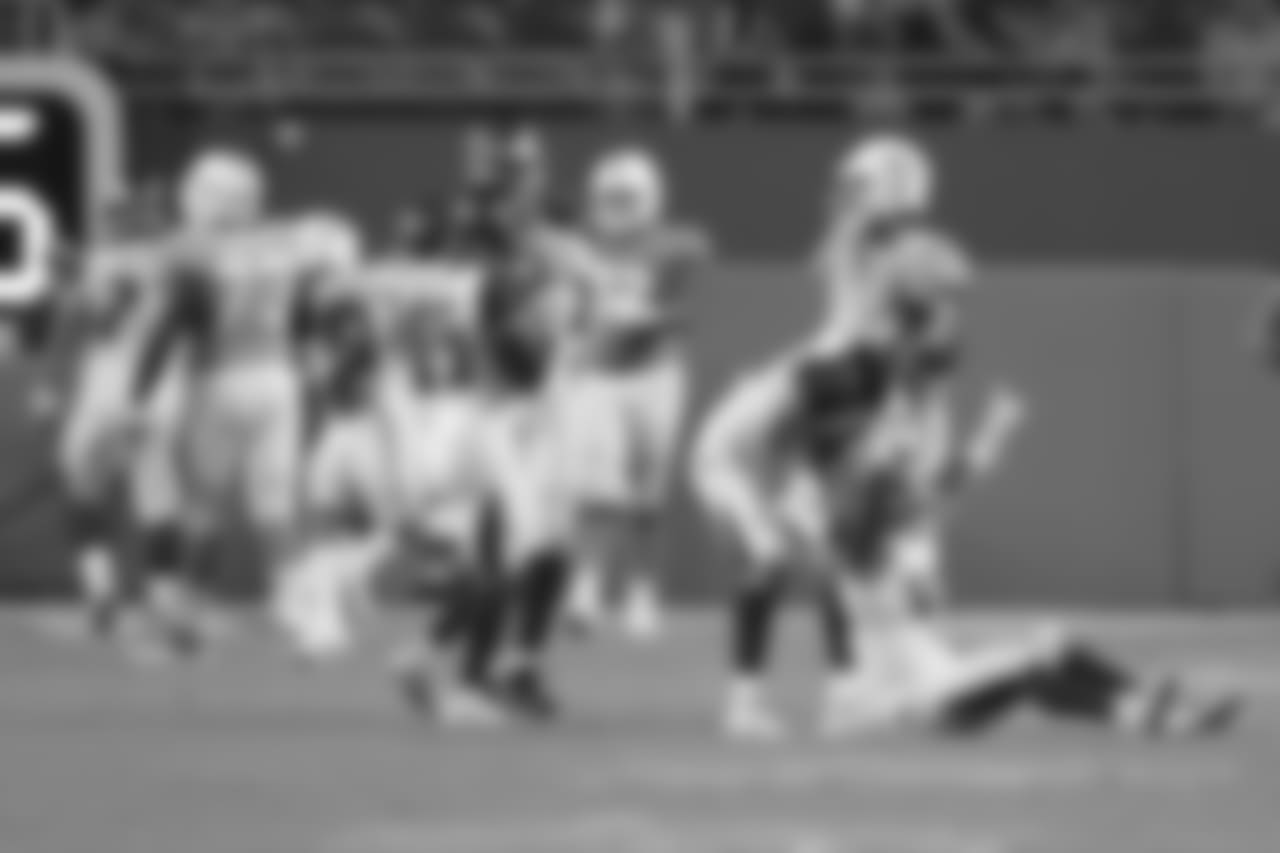 Bucs vs. Dolphins
