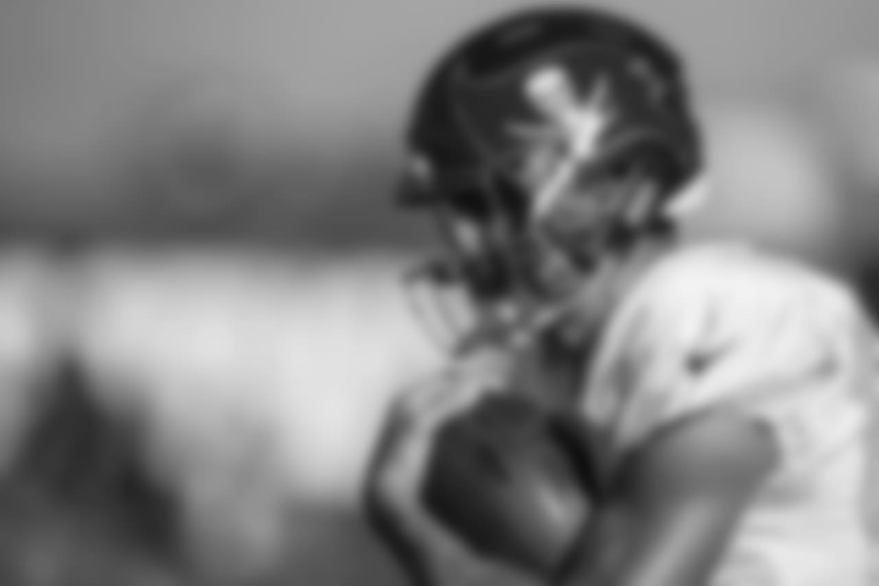 Wide Receiver Justin Watson #17