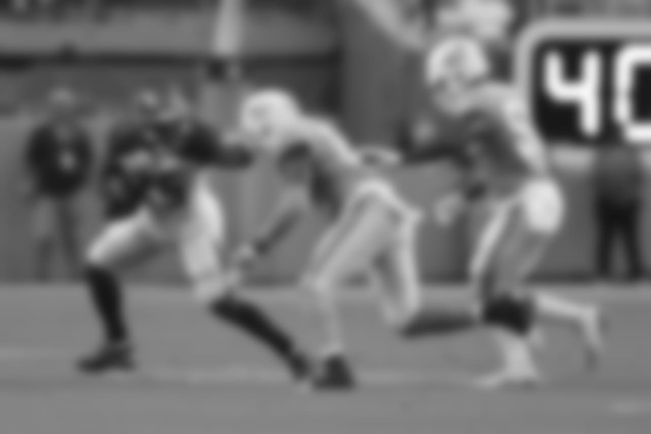 RB Peyton Barber #25